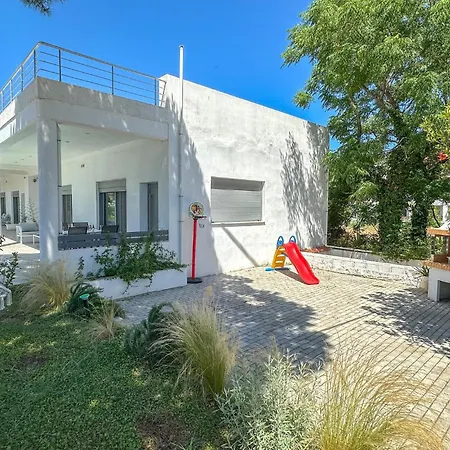 Gorgeous Home In Vasilika Evia Βασιλικά
